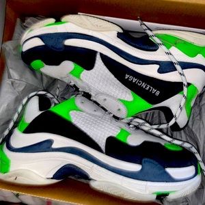 Balenciaga triple s